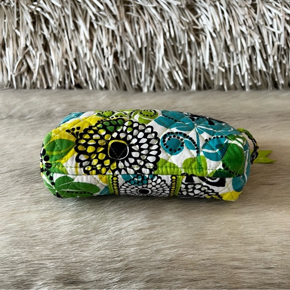 VERA BRADLEY Limes Up 2012 Medium Zip Cosmetic Case Green Yellow Floral Travel - Picture 7 of 10